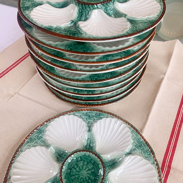 oyster plate - green/white